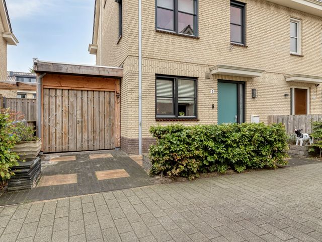 Dokter Fokkensstraat 8, Hoek Van Holland