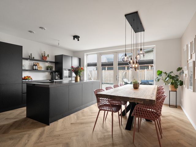 Eikenhout 14, Julianadorp