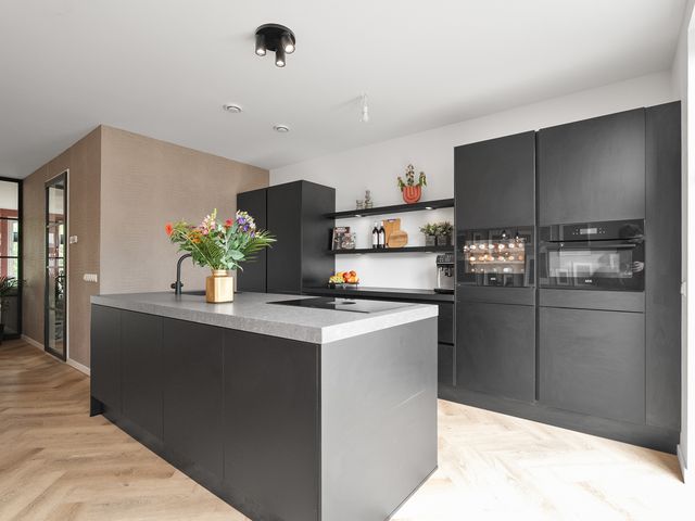 Eikenhout 14, Julianadorp