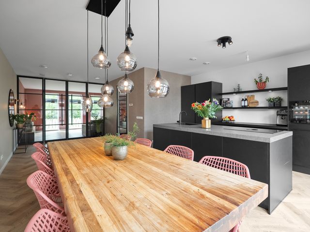 Eikenhout 14, Julianadorp