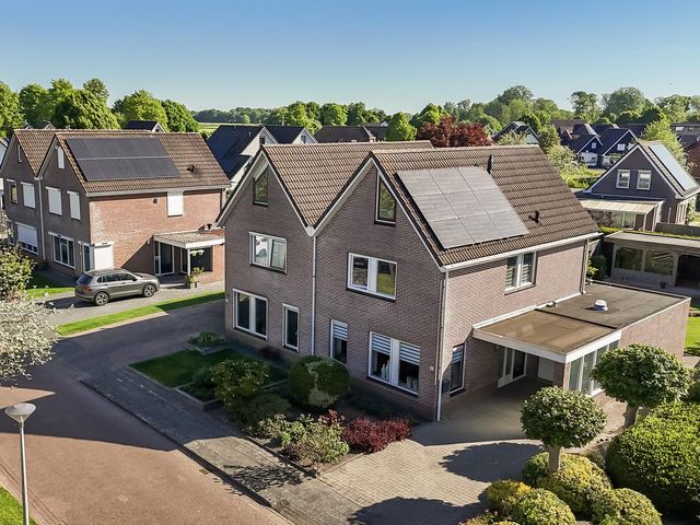 Italiëlaan 8, Schoonebeek