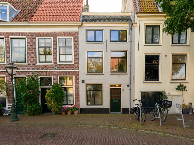 Volmolengracht 1, Leiden