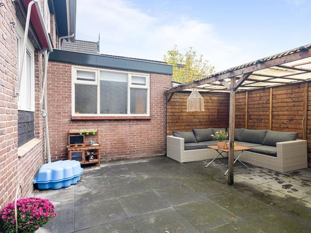 Zandburen 57, Hippolytushoef