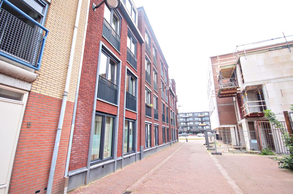 Beekstraat 77 8