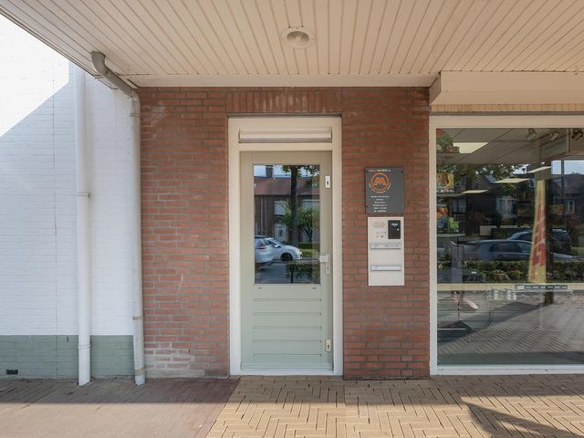Koningin Julianaweg 35A, Best