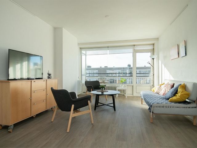Parelmoerhorst 57, Den Haag