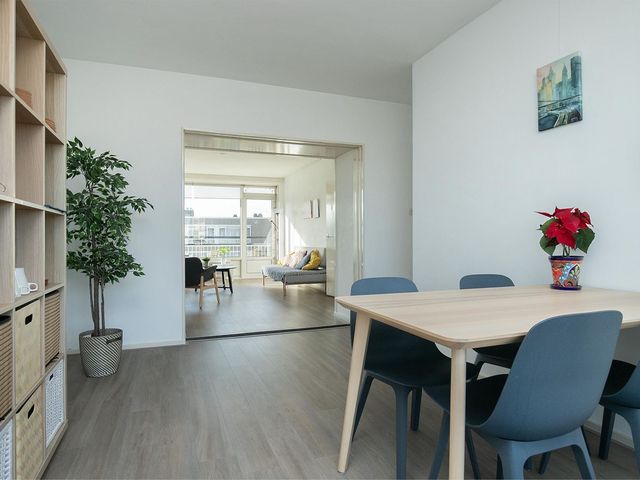 Parelmoerhorst 57, Den Haag