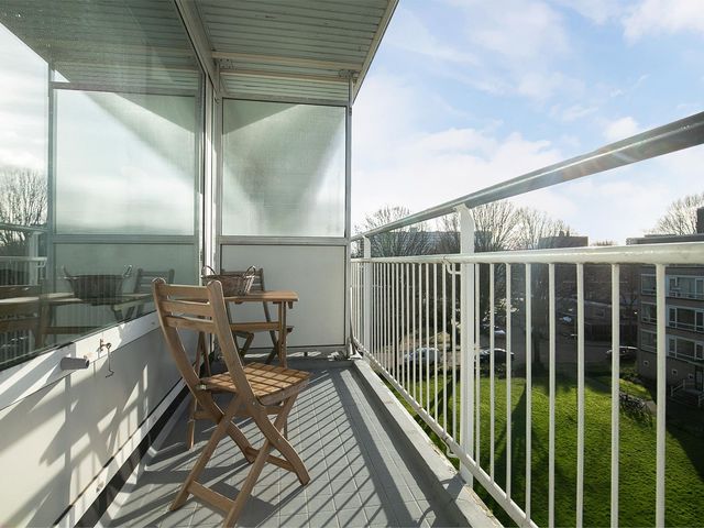 Parelmoerhorst 57, Den Haag