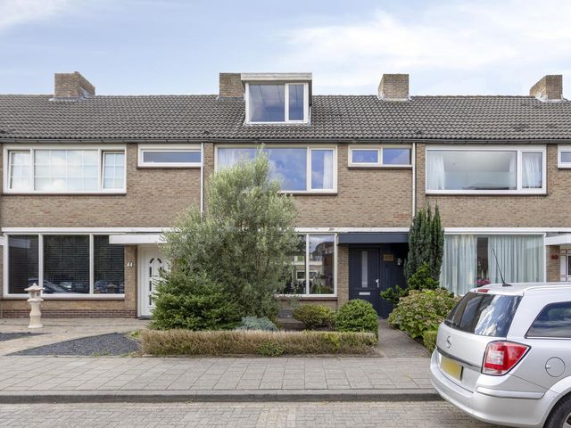 Slotlaan 42, Etten-Leur