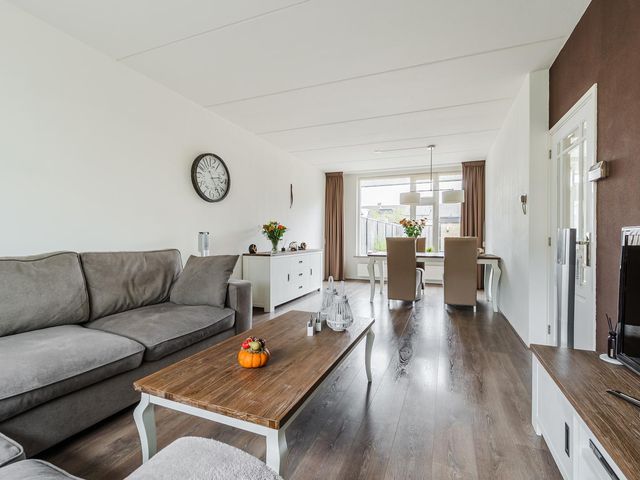 Grebbestraat 15, Oud-Beijerland