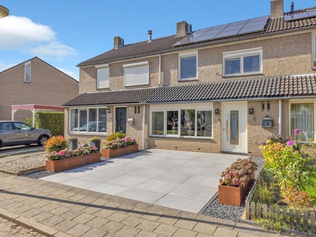 Sweelinckstraat 8, Losser