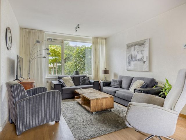 Elisadonk 263, Roosendaal