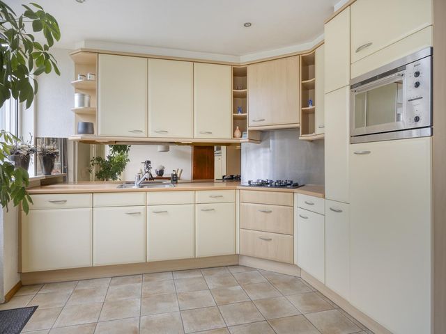 Elisadonk 263, Roosendaal