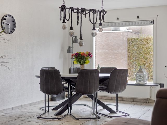 Margriet 27, Udenhout