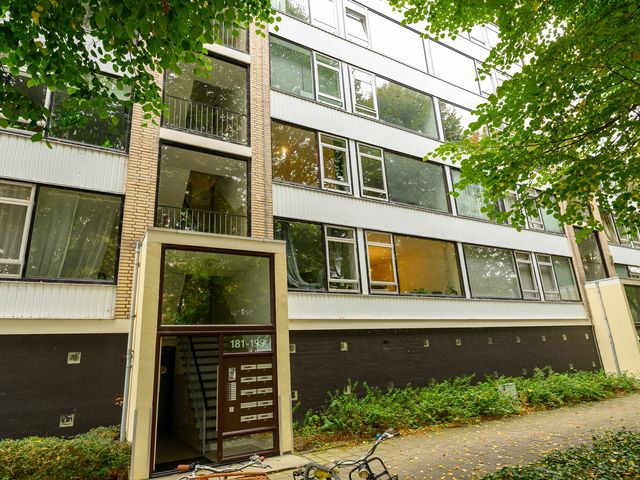 Burgemeester Caan van Necklaan 197, Leidschendam