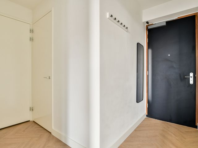 VOC-kade 92, Amsterdam