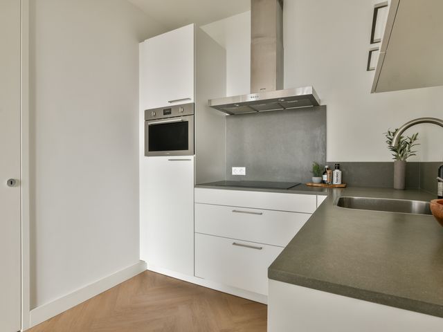 VOC-kade 92, Amsterdam