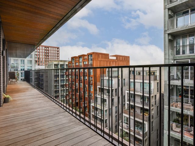VOC-kade 92, Amsterdam