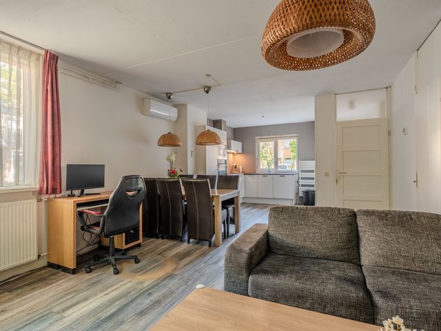 Rensumaheerd 103, Groningen
