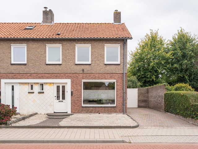 Generaal Maczeklaan 10, Baarle-Nassau