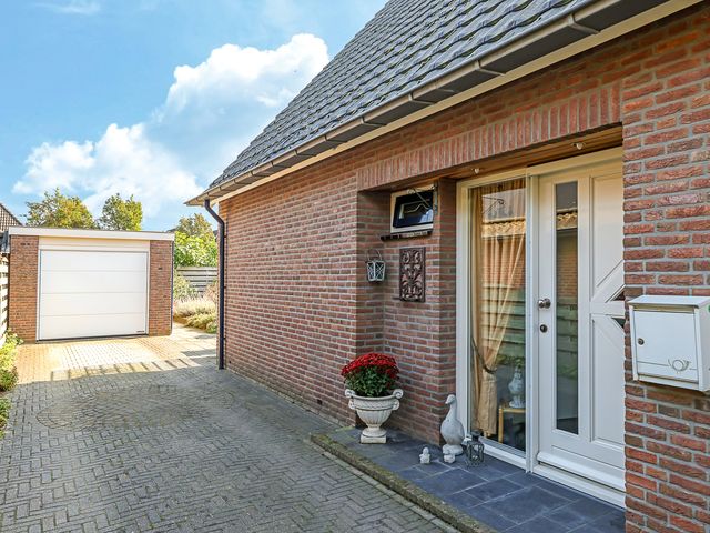 De Breide 9, Zelhem