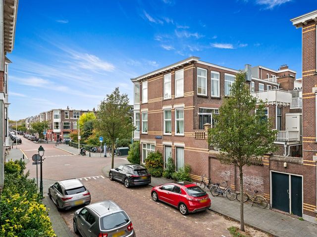 Cartesiusstraat 330, 'S-Gravenhage