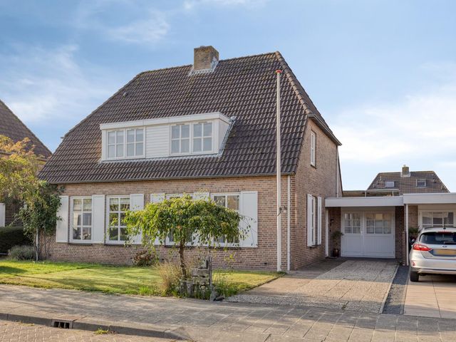 Cees van Gendlaan 7, Willemstad