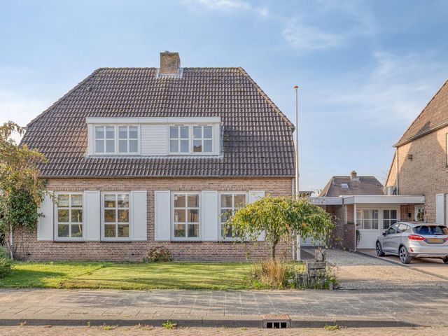 Cees van Gendlaan 7, Willemstad