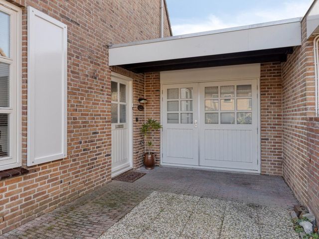 Cees van Gendlaan 7, Willemstad