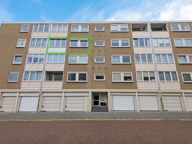 de Ruyterstraat 8F5, Zandvoort