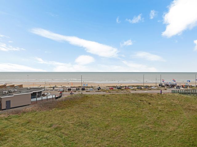 de Ruyterstraat 8F5, Zandvoort