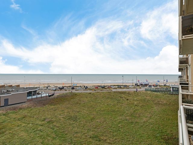 de Ruyterstraat 8F5, Zandvoort