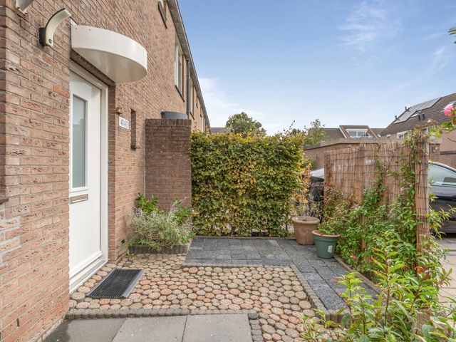 Doorzwin 4140, Julianadorp