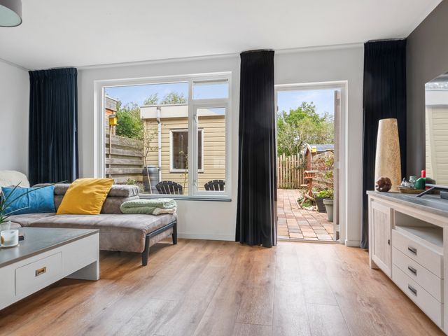 Doorzwin 4140, Julianadorp