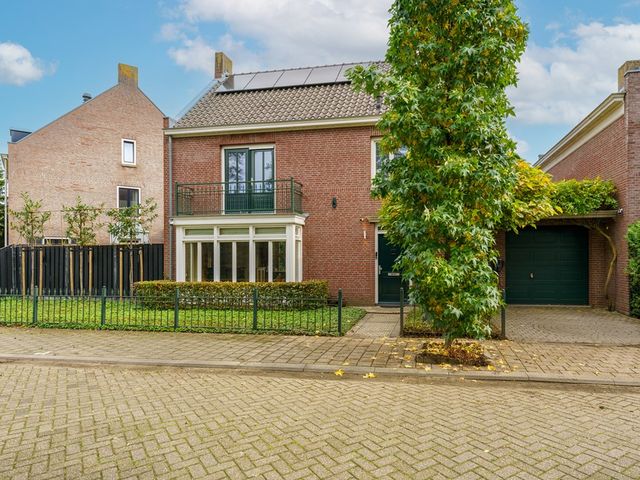 Groot Schuilen 8, Helmond