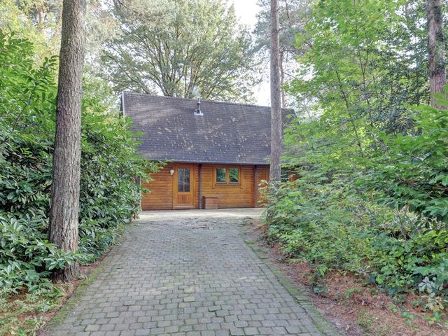 Steenoven 12B42, Meijel
