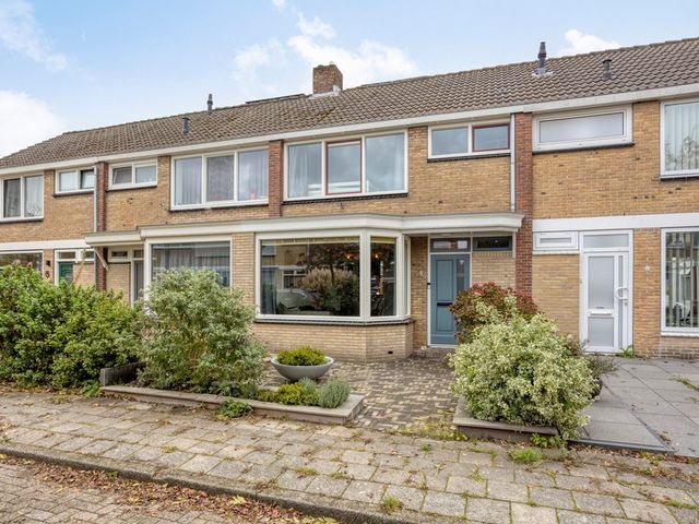 Dibbitsstraat 9, Zwaag