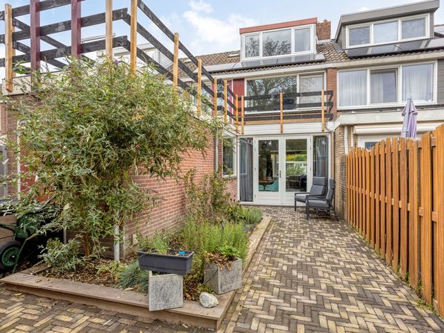 Dibbitsstraat 9, Zwaag