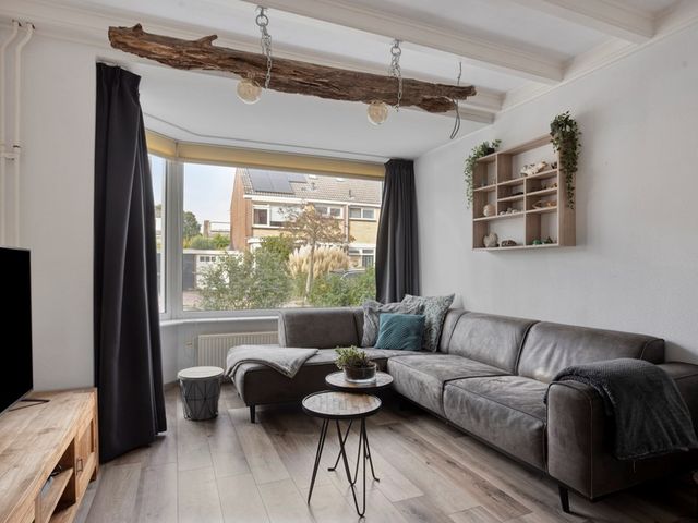 Dibbitsstraat 9, Zwaag