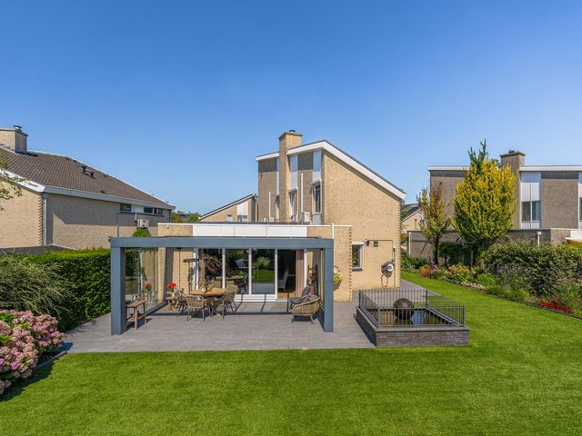 Dolfijnpark 8, Ridderkerk