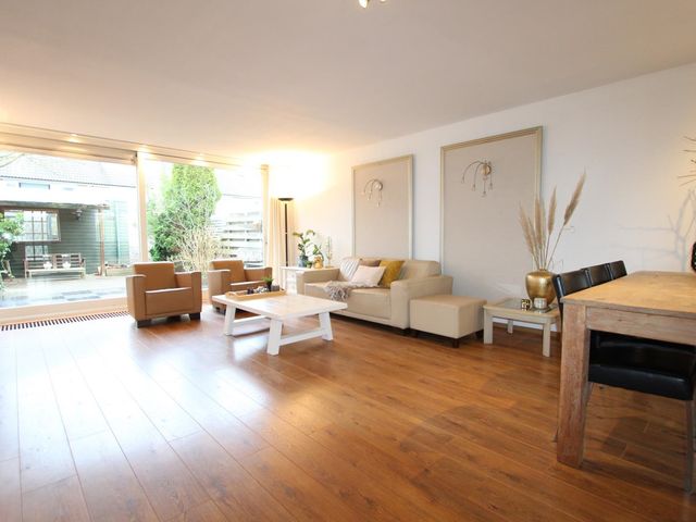 Ko Van Dijklaan 24, Amstelveen