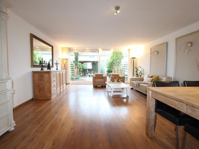 Ko Van Dijklaan 24, Amstelveen