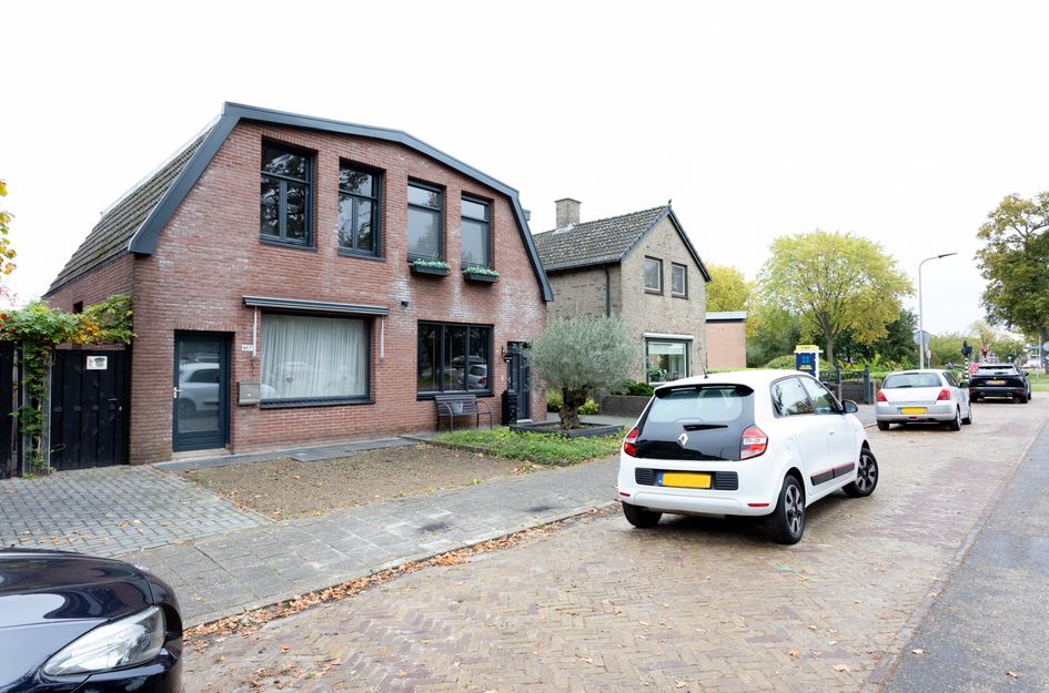 Gronausestraat 987