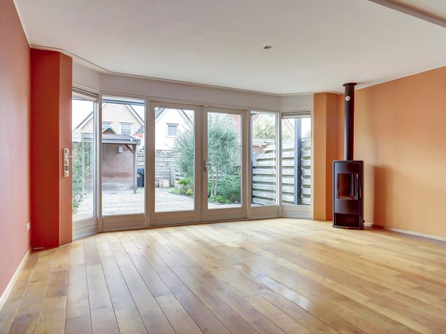 Diepenhorstweg 8, Strijen