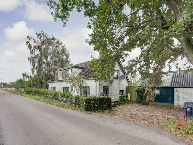 Noord Kavelsedijk 4, Strijen