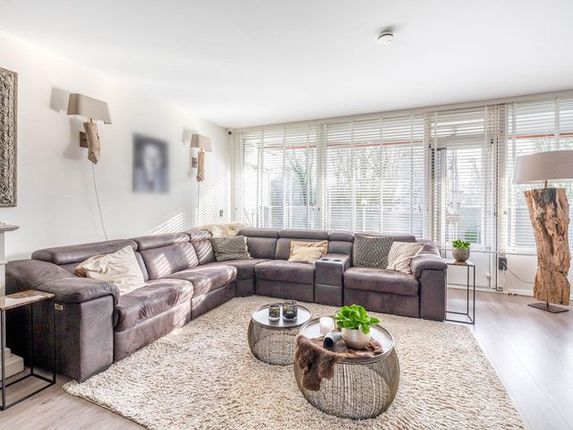 Curieplaats 25, Rotterdam