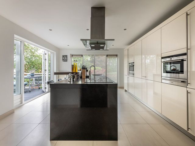 Aalsmeerderdijk 192, Aalsmeerderbrug