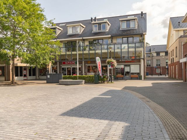 Dokter Nooterstraat 2, Woubrugge