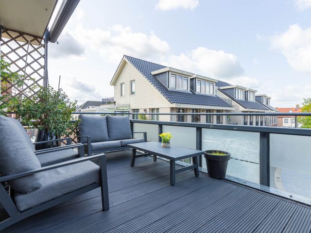 Dokter Nooterstraat 2, Woubrugge