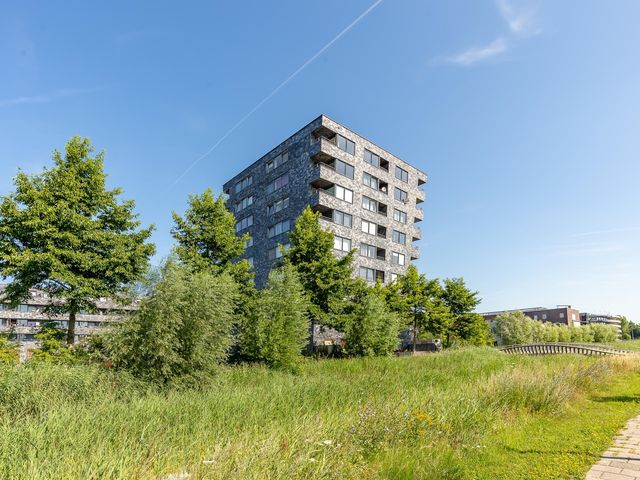 Rottumeroog 64, Hoofddorp